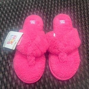 MUK LUKS azalea pink Shearling  Slide Slippers nonskid memory foam nwt L 9-10